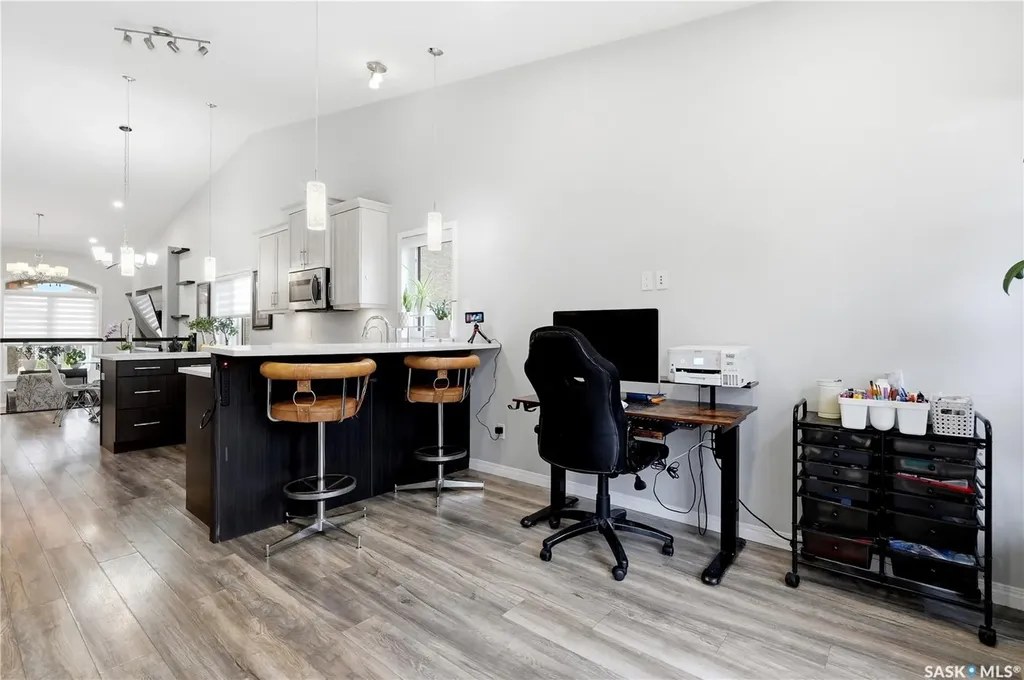 2640 Makowsky Crescent Regina SK S4X 0M8