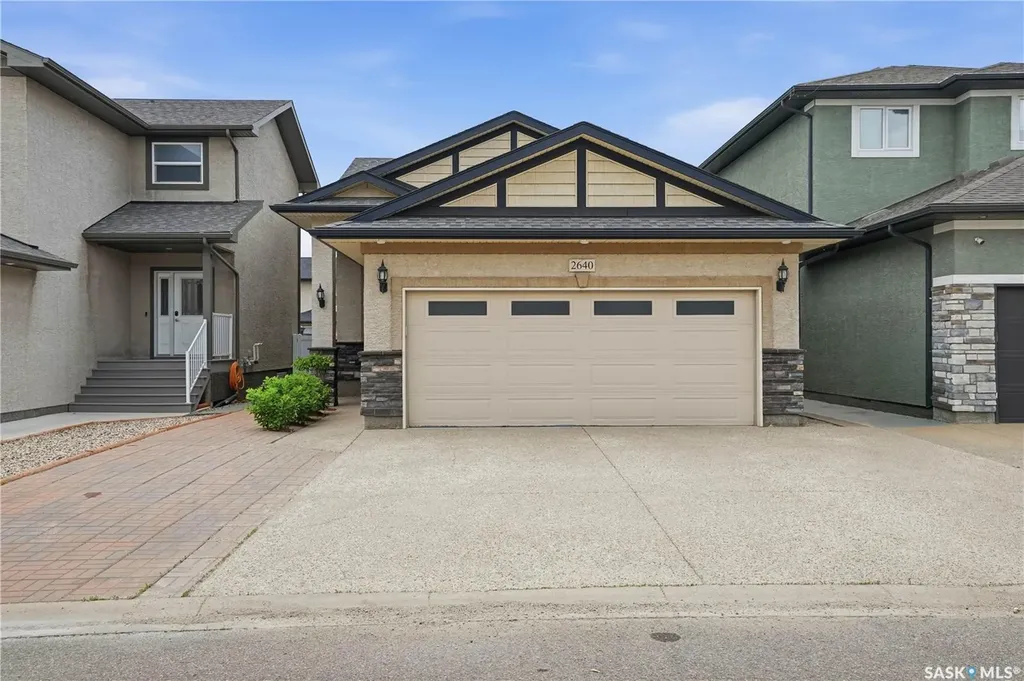 2640 Makowsky Crescent Regina SK S4X 0M8