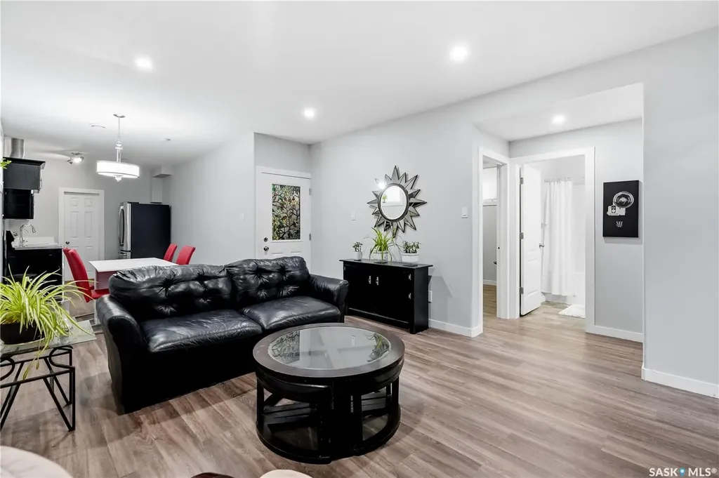 2640 Makowsky Crescent Regina SK S4X 0M8
