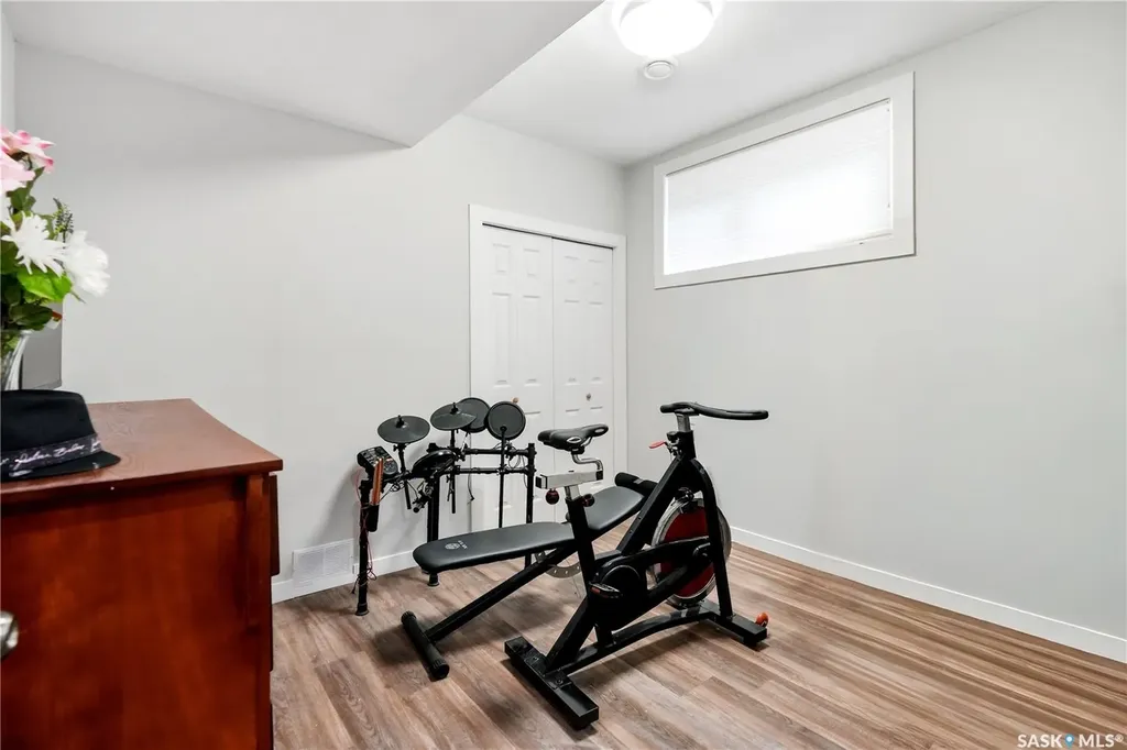 2640 Makowsky Crescent Regina SK S4X 0M8