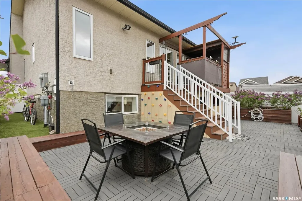 2640 Makowsky Crescent Regina SK S4X 0M8