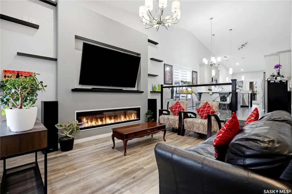 2640 Makowsky Crescent Regina SK S4X 0M8