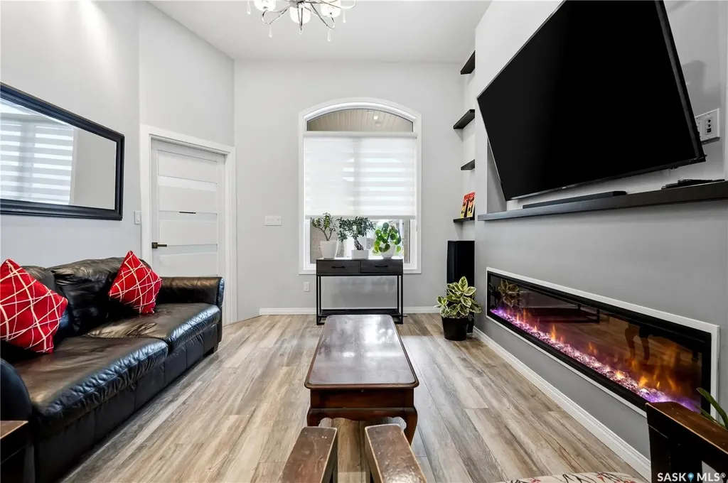 2640 Makowsky Crescent Regina SK S4X 0M8