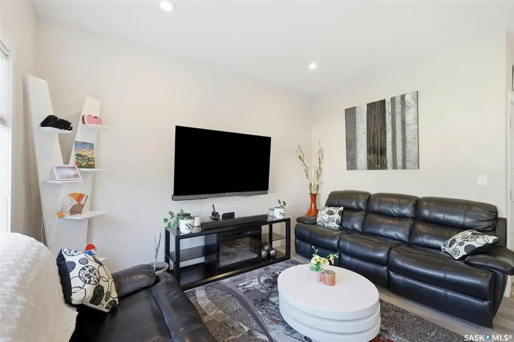 170 Palliser Court Saskatoon SK S7L 4P9