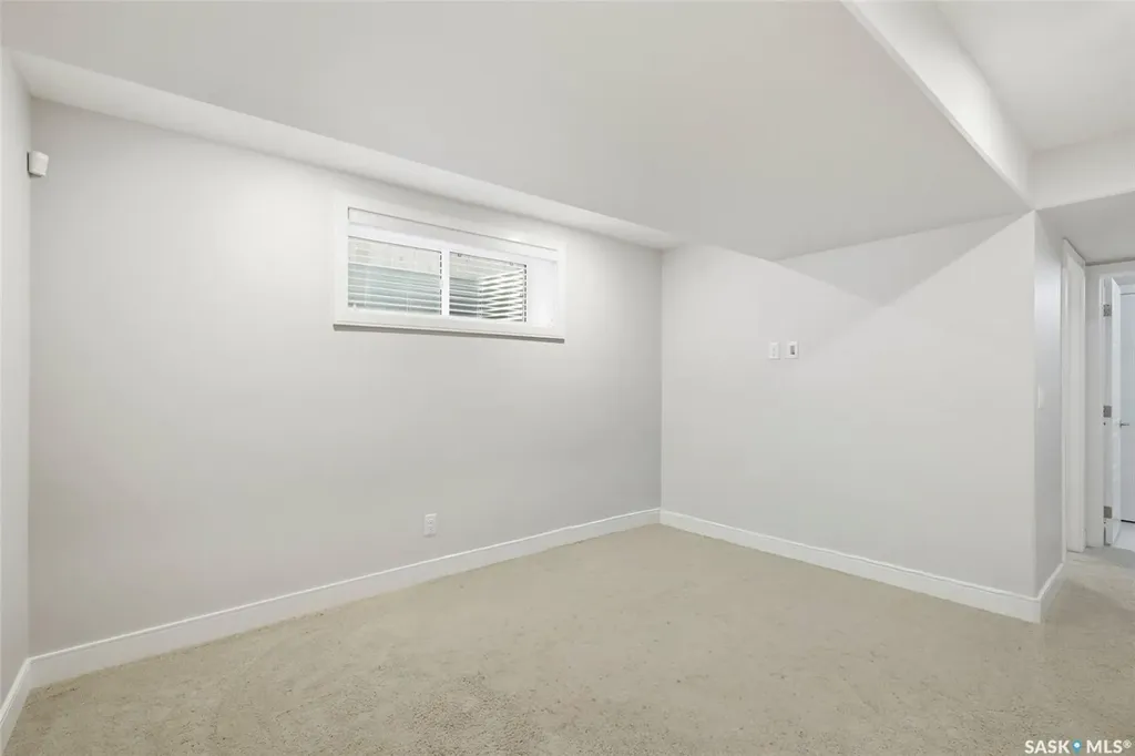 170 Palliser Court Saskatoon SK S7L 4P9