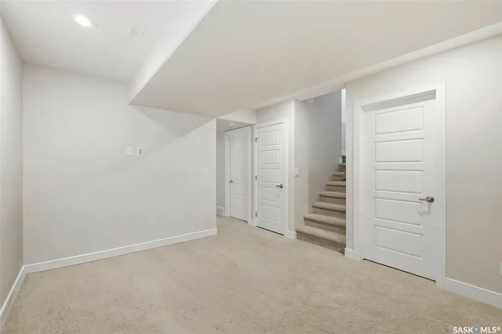 170 Palliser Court Saskatoon SK S7L 4P9