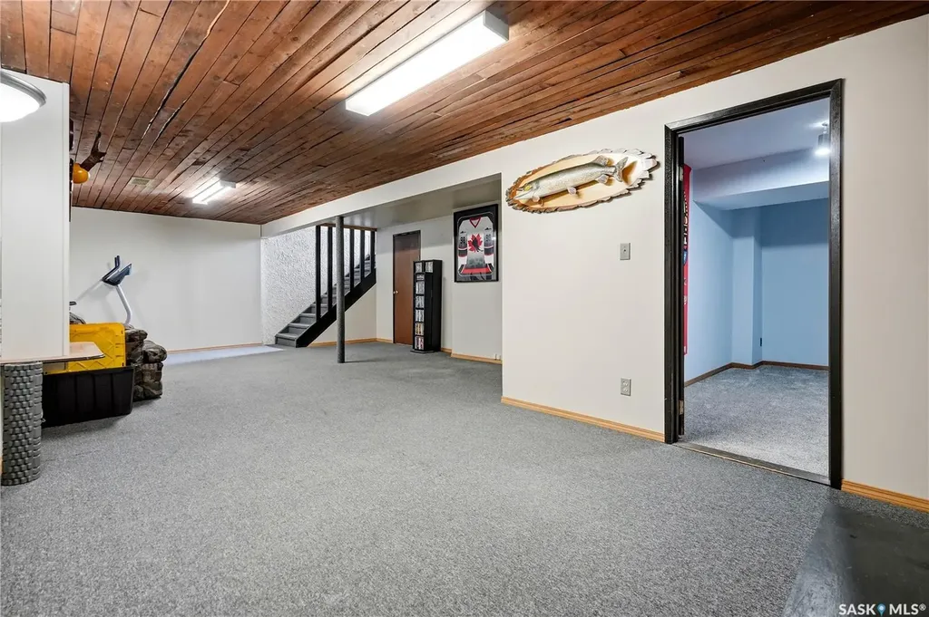 7 Upland Drive Regina SK S4R 0B8