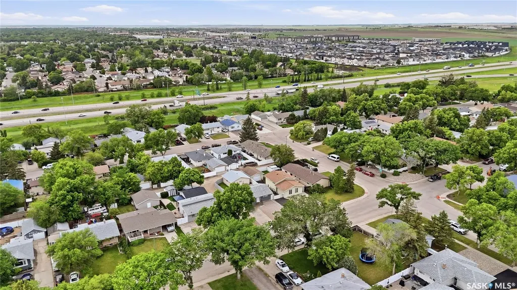 7 Upland Drive Regina SK S4R 0B8