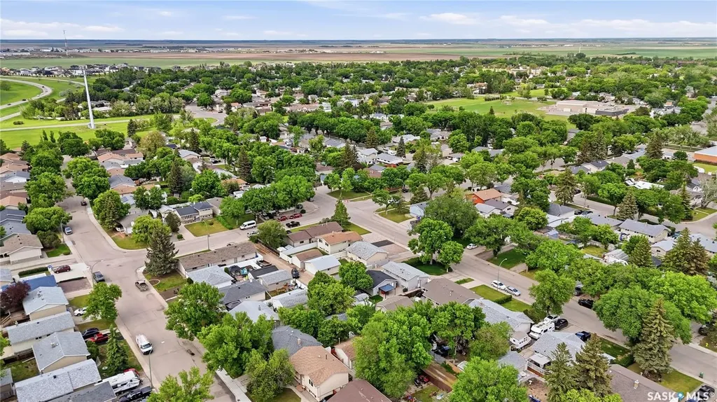 7 Upland Drive Regina SK S4R 0B8
