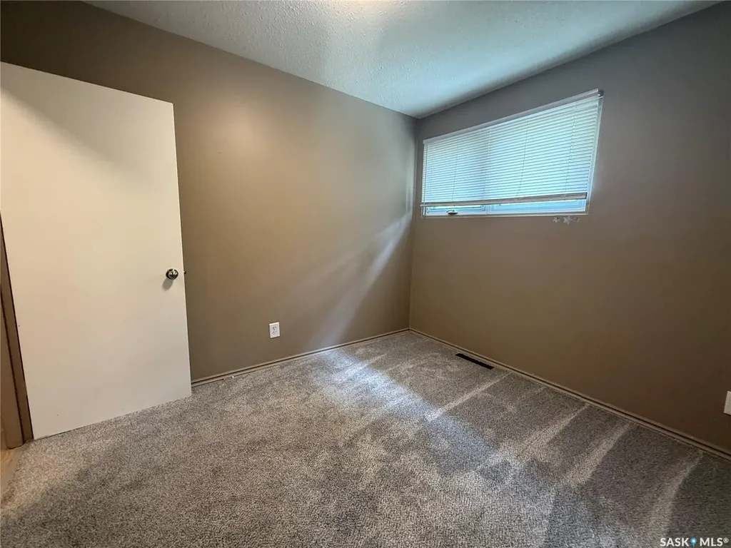 622 Williams Crescent Regina SK S4T 6B2
