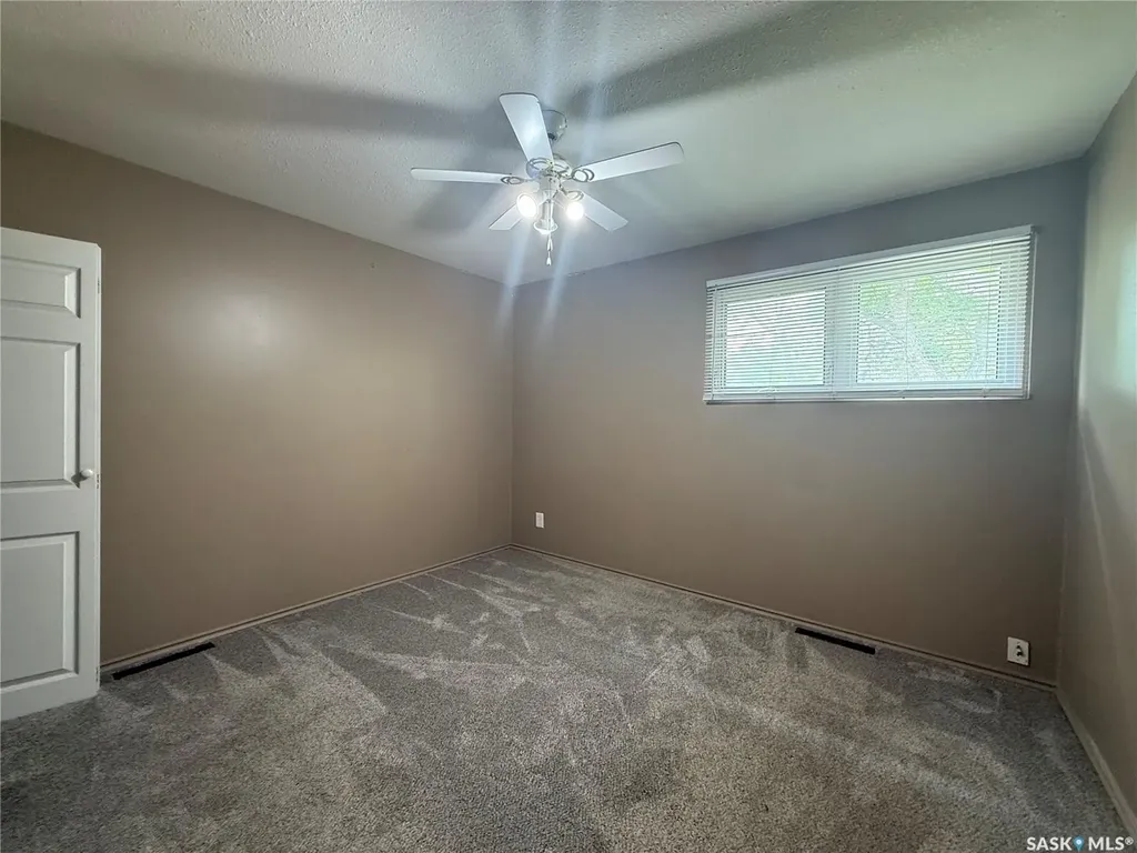 622 Williams Crescent Regina SK S4T 6B2