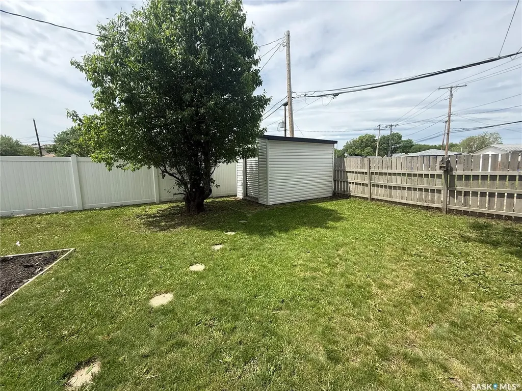 622 Williams Crescent Regina SK S4T 6B2