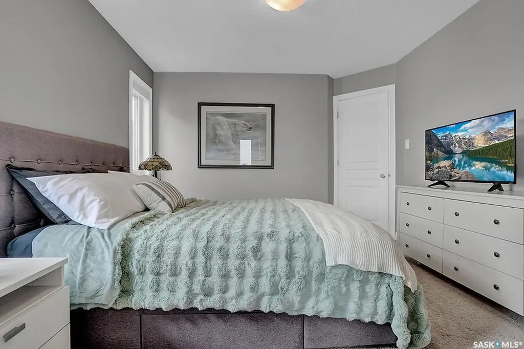 8705 Hincks Lane Regina SK S4Y 0B9