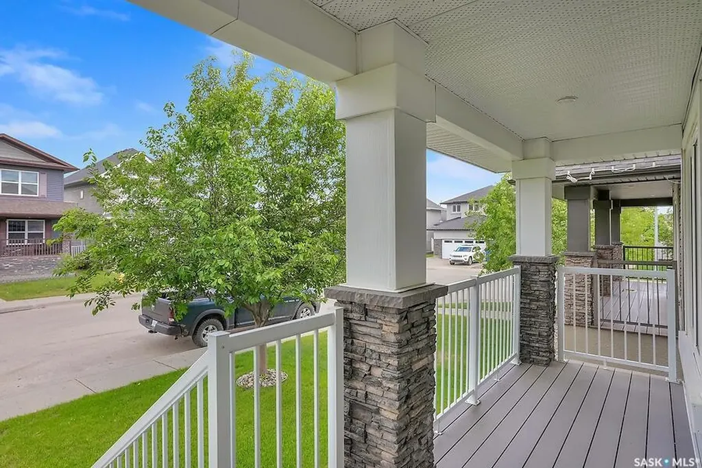 8705 Hincks Lane Regina SK S4Y 0B9