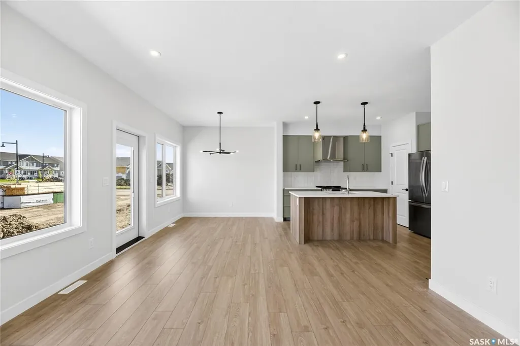 830 Brighton Boulevard Saskatoon SK S7V 2A8