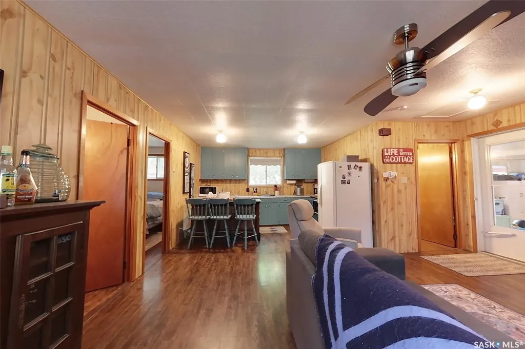 155 Lakeshore Crescent Mckillop Rm No. 220 SK S0G 1C0