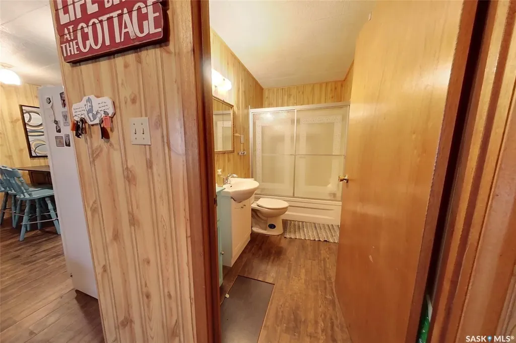 155 Lakeshore Crescent Mckillop Rm No. 220 SK S0G 1C0