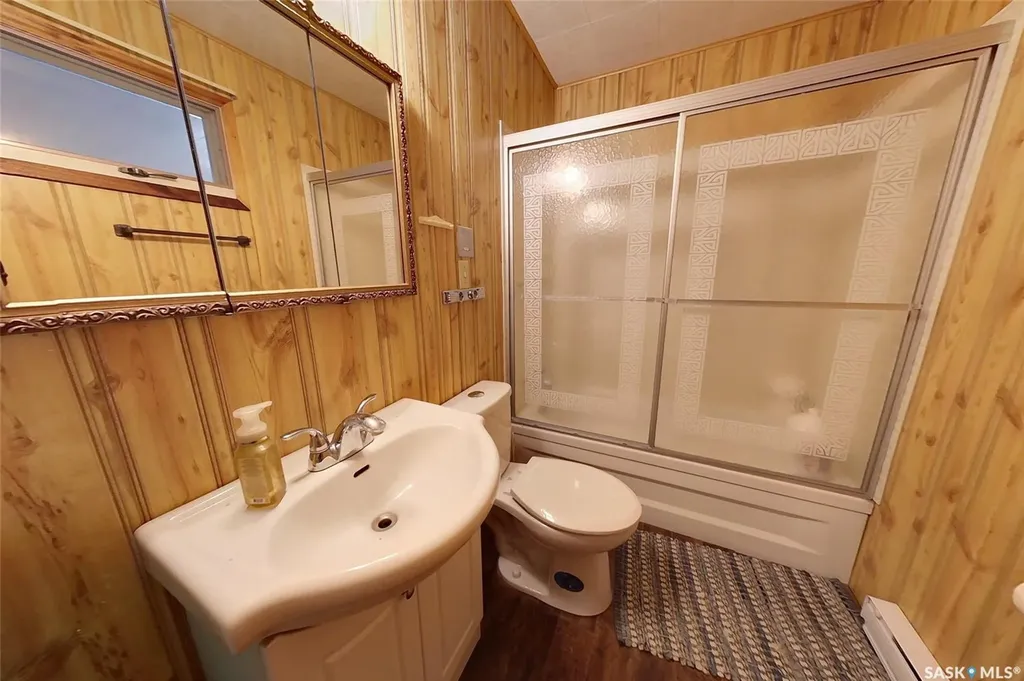 155 Lakeshore Crescent Mckillop Rm No. 220 SK S0G 1C0
