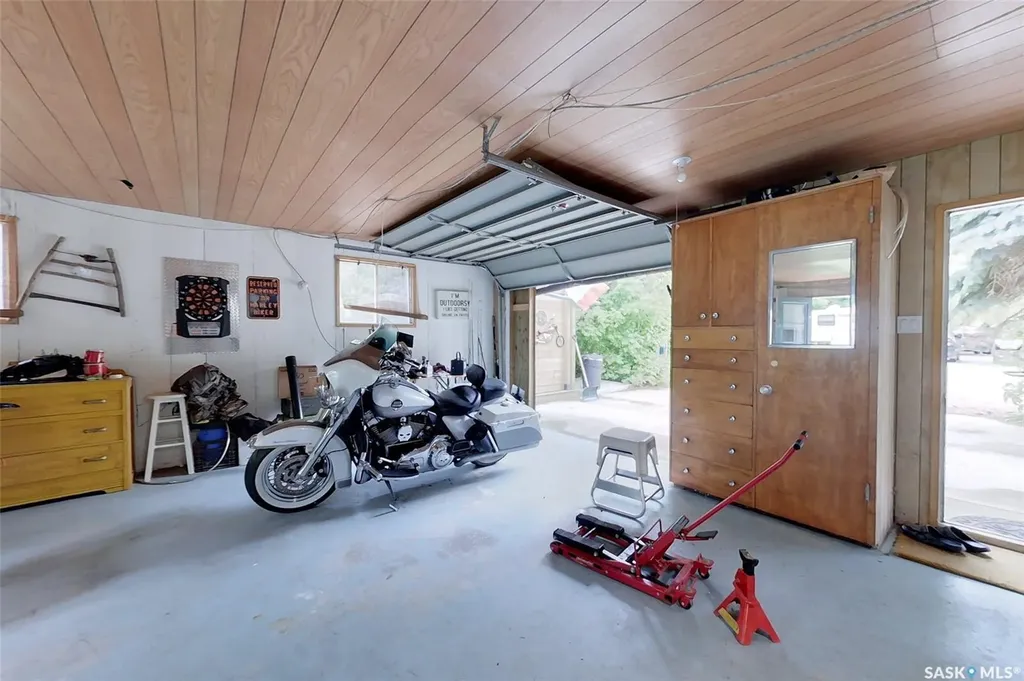 155 Lakeshore Crescent Mckillop Rm No. 220 SK S0G 1C0
