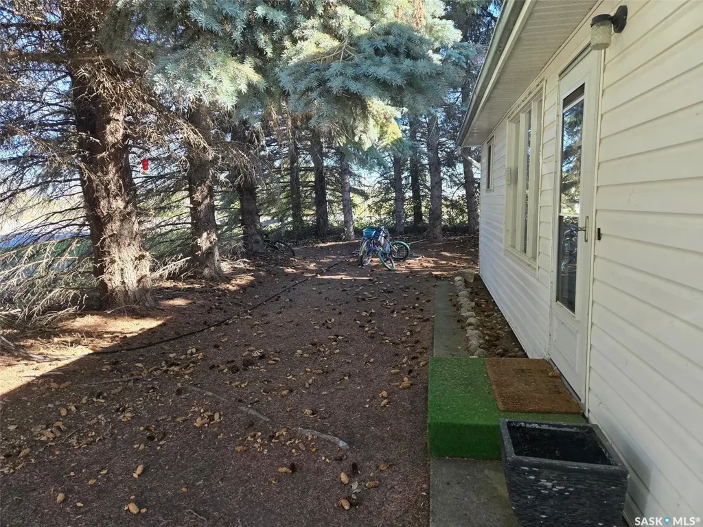 155 Lakeshore Crescent Mckillop Rm No. 220 SK S0G 1C0