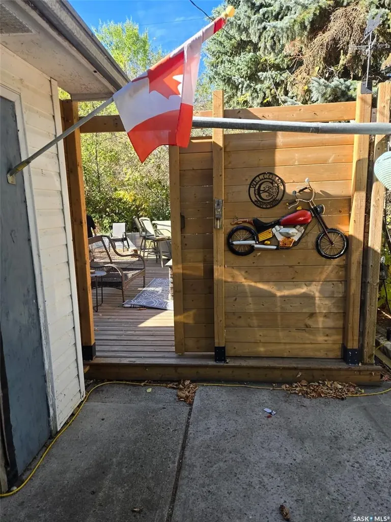155 Lakeshore Crescent Mckillop Rm No. 220 SK S0G 1C0