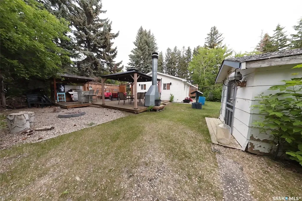 155 Lakeshore Crescent Mckillop Rm No. 220 SK S0G 1C0