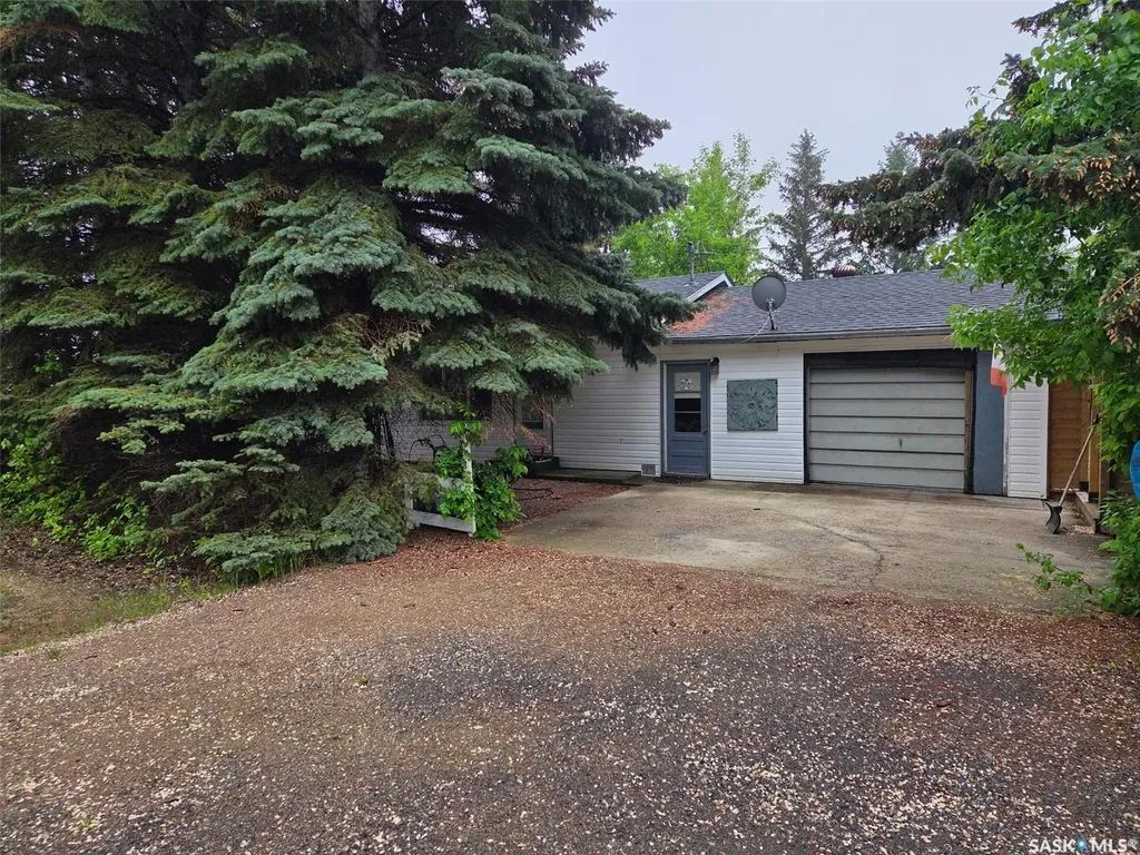 155 Lakeshore Crescent Mckillop Rm No. 220 SK S0G 1C0