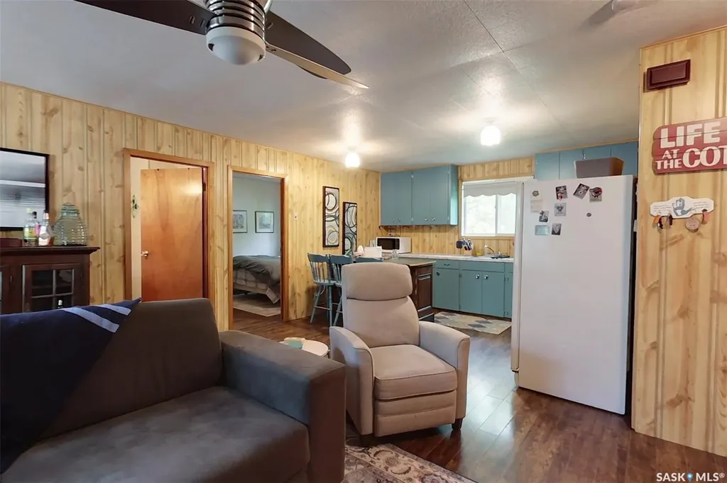 155 Lakeshore Crescent Mckillop Rm No. 220 SK S0G 1C0
