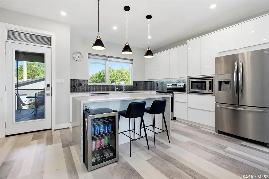 2777 Mcdonald Street Regina SK S4N 2Z9