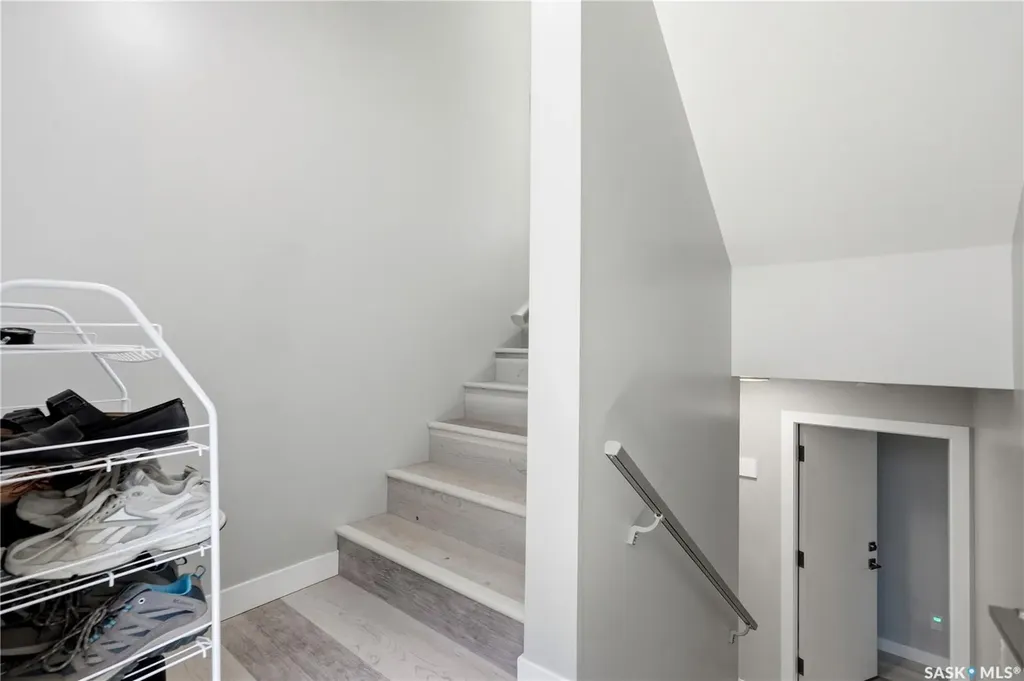 2777 Mcdonald Street Regina SK S4N 2Z9