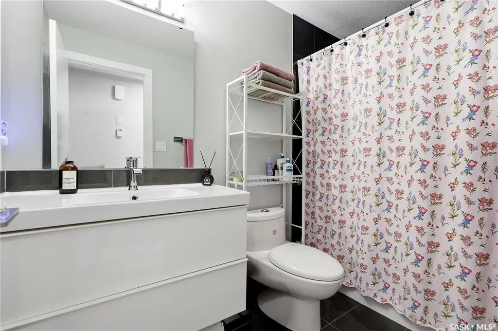 2777 Mcdonald Street Regina SK S4N 2Z9