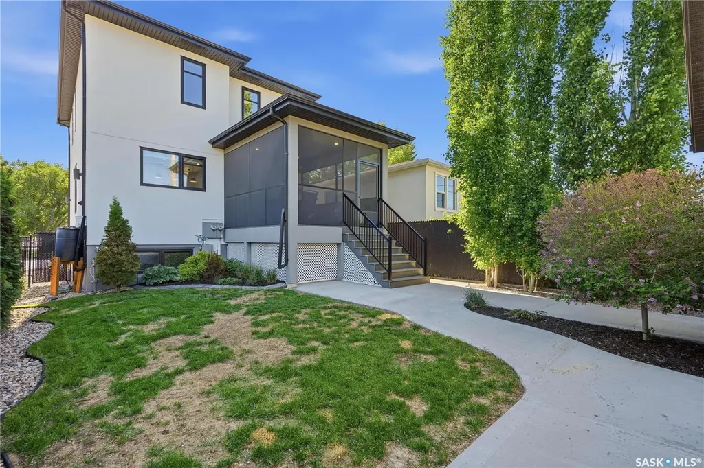 2777 Mcdonald Street Regina SK S4N 2Z9