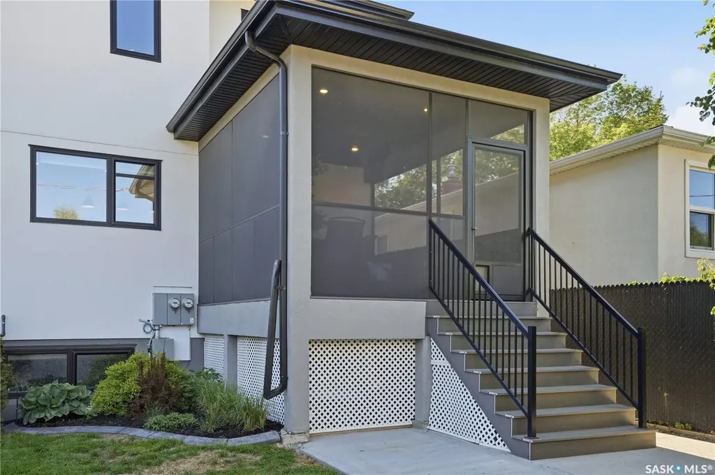 2777 Mcdonald Street Regina SK S4N 2Z9