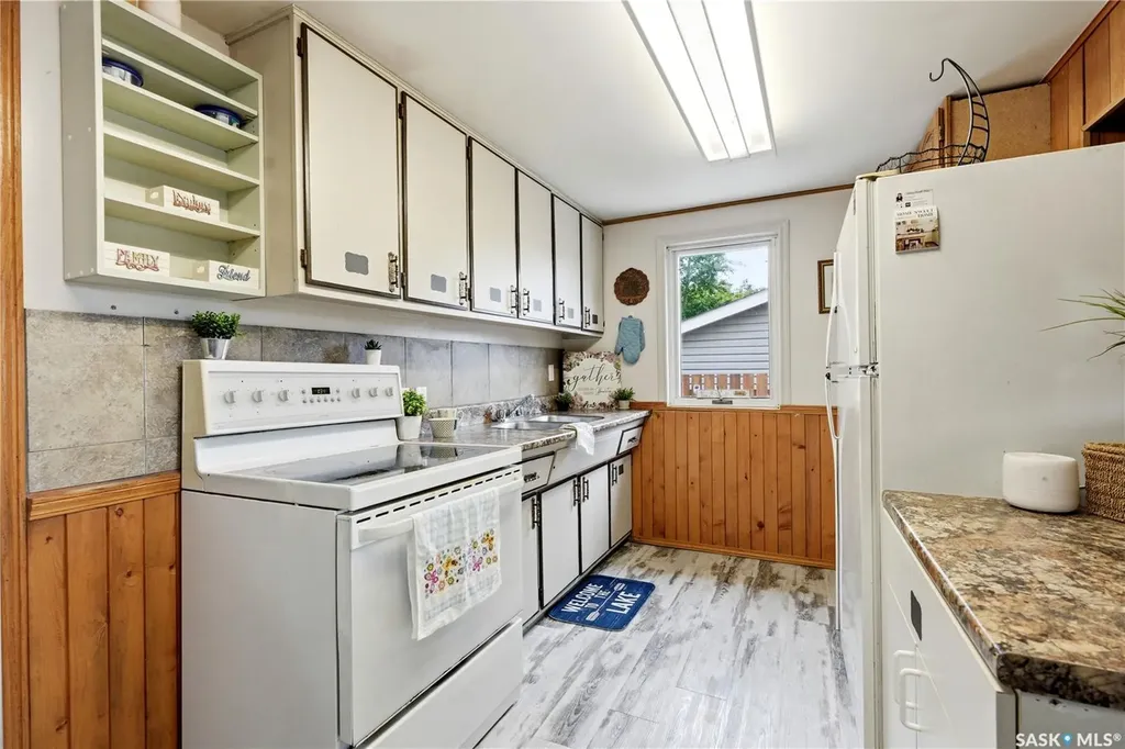 9031 Hunts Cove Crescent Cochin SK S0M 0L0