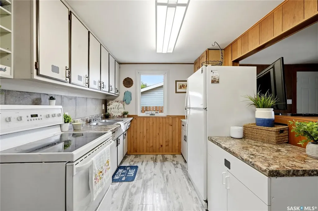 9031 Hunts Cove Crescent Cochin SK S0M 0L0