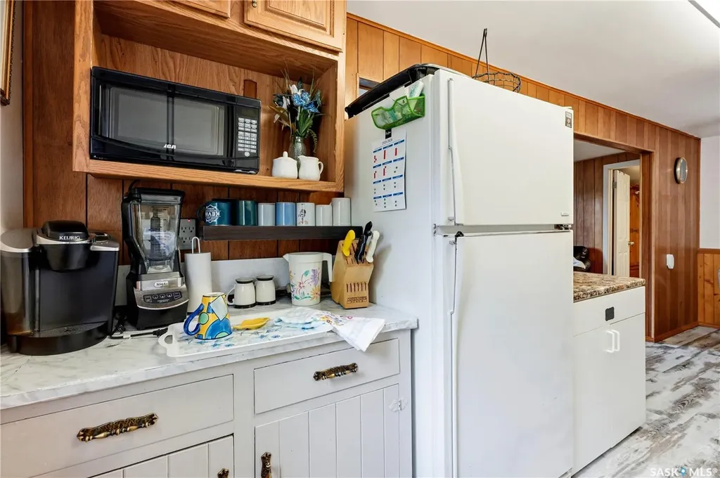 9031 Hunts Cove Crescent Cochin SK S0M 0L0