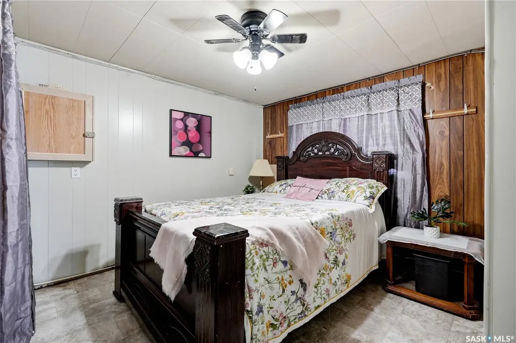 9031 Hunts Cove Crescent Cochin SK S0M 0L0