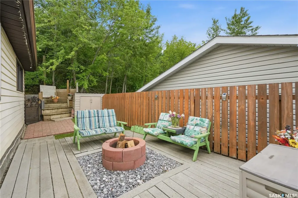 9031 Hunts Cove Crescent Cochin SK S0M 0L0