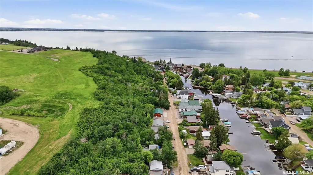 9031 Hunts Cove Crescent Cochin SK S0M 0L0