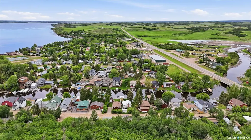 9031 Hunts Cove Crescent Cochin SK S0M 0L0