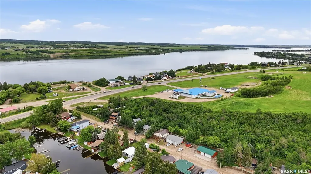 9031 Hunts Cove Crescent Cochin SK S0M 0L0