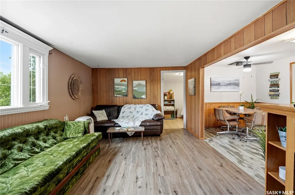 9031 Hunts Cove Crescent Cochin SK S0M 0L0