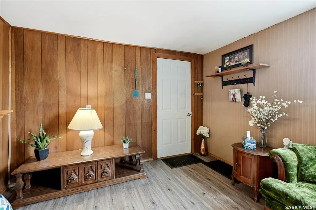 9031 Hunts Cove Crescent Cochin SK S0M 0L0