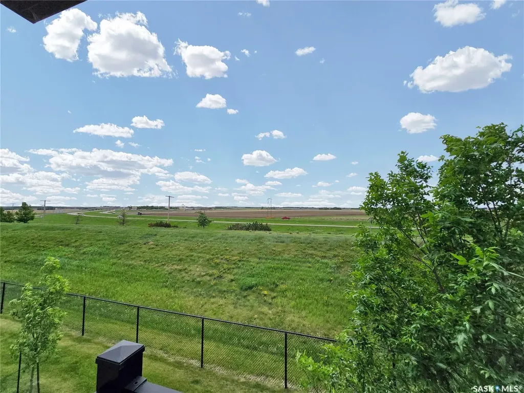 1015 Patrick Crescent Saskatoon SK S7W 0M5