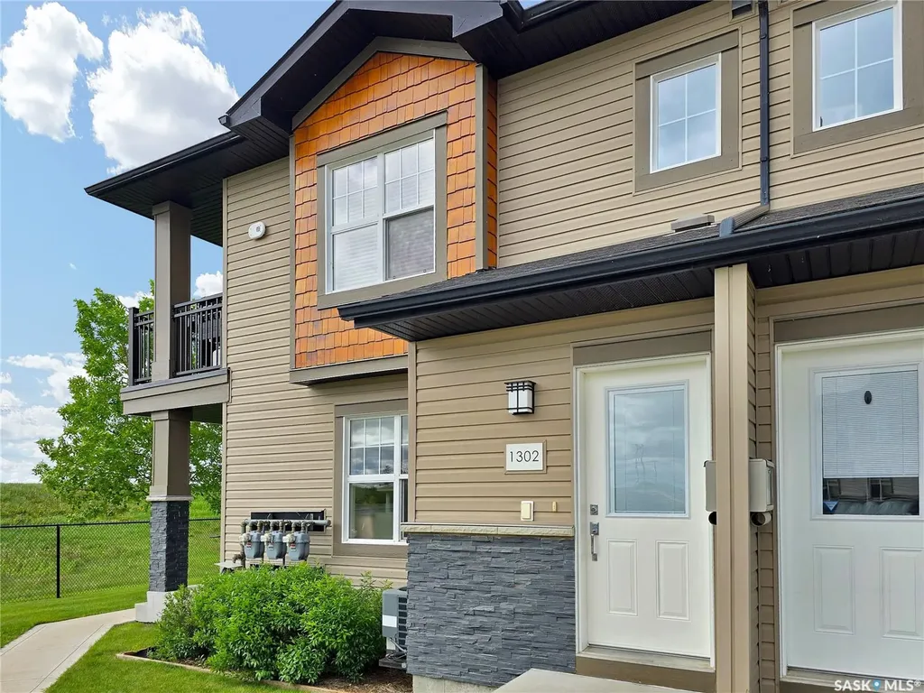 1015 Patrick Crescent Saskatoon SK S7W 0M5