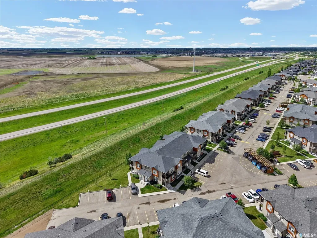 1015 Patrick Crescent Saskatoon SK S7W 0M5
