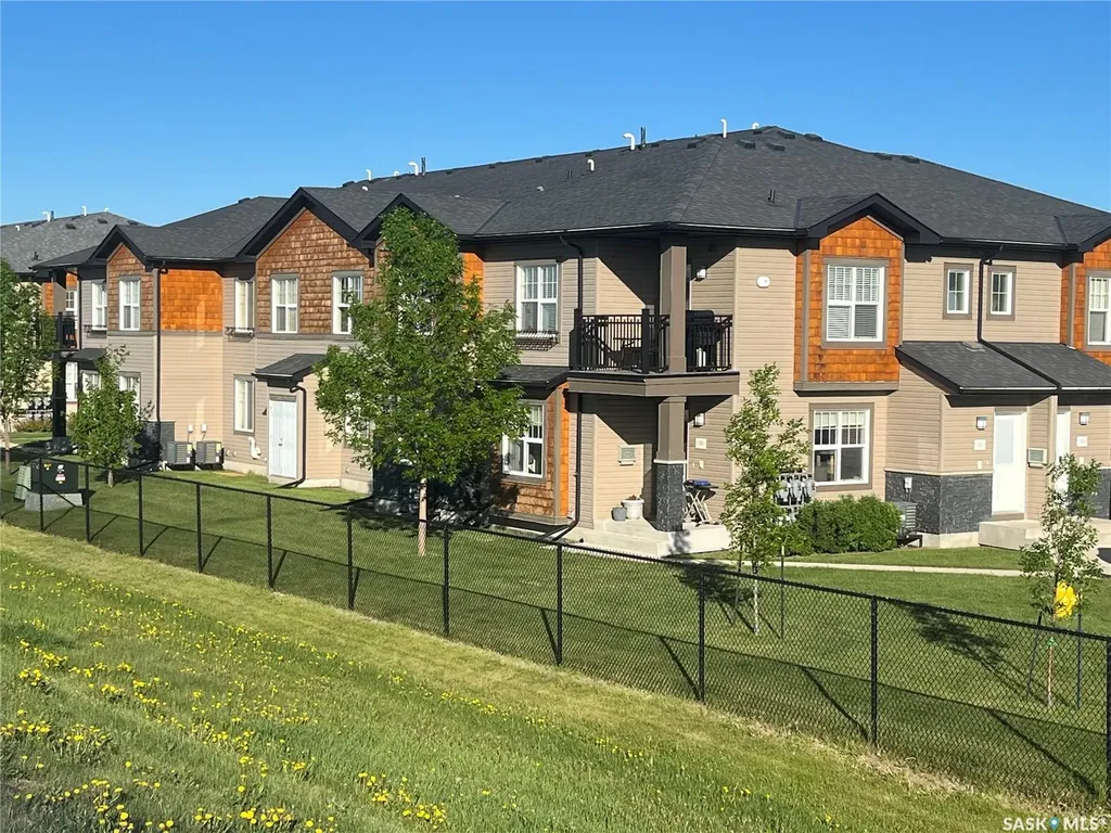 1015 Patrick Crescent Saskatoon SK S7W 0M5