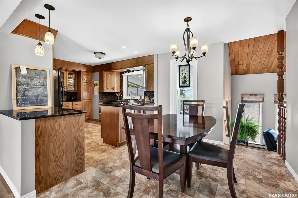 923 Laurier Street Moose Jaw SK S6H 2W5