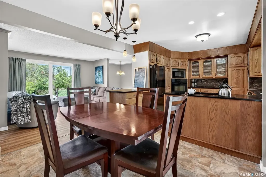 923 Laurier Street Moose Jaw SK S6H 2W5