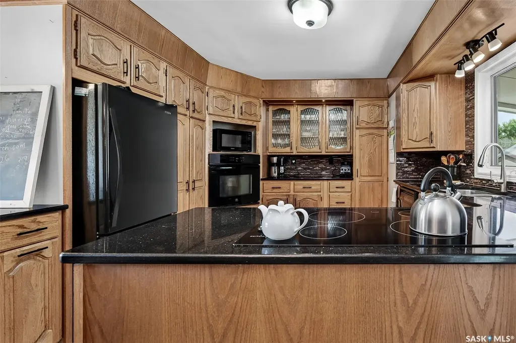 923 Laurier Street Moose Jaw SK S6H 2W5